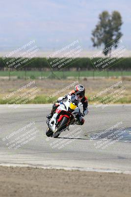 media/May-25-2025-Lets Ride (Sun) [[0ff033e448]]/C Group/1140am (Grapevine)/